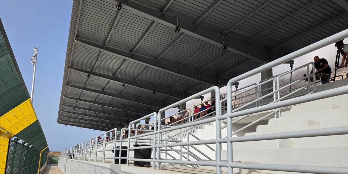 Tribuna stadio Antonino Cardinale